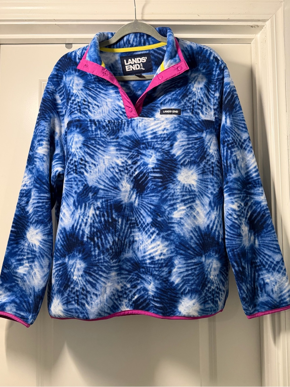Lands' End Women’s size XL Blue Tie-Dye Fleece Pullover with Pink Accents